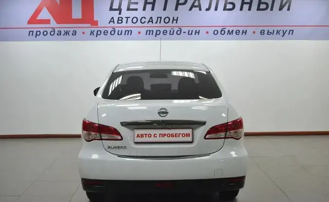 Nissan Almera