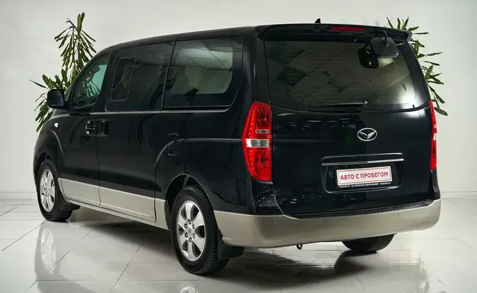 Hyundai Grand Starex