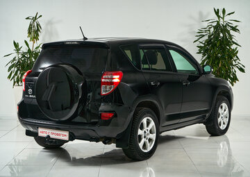 Toyota RAV4 Вид 4