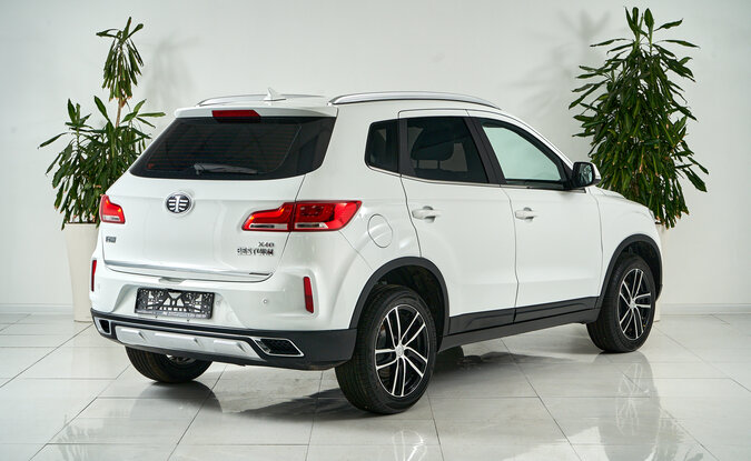 Faw Besturn X40