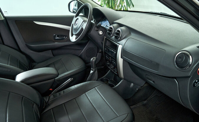 Nissan Almera
