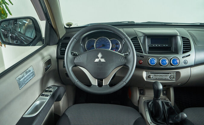 Mitsubishi L200