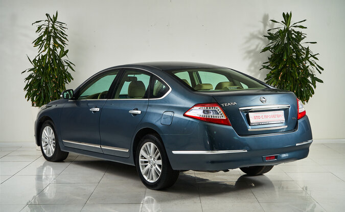 Nissan Teana