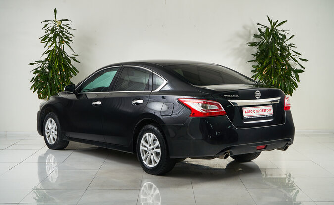 Nissan Teana