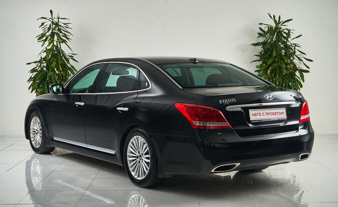 Hyundai Equus