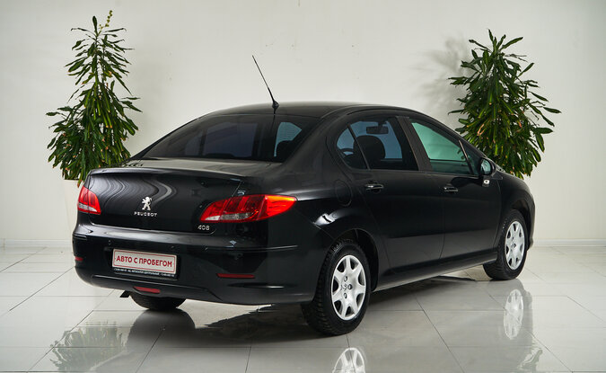 Peugeot 408