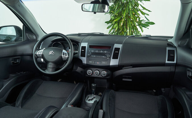Citroen C-Crosser