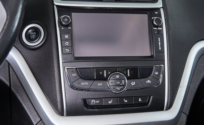 Geely Emgrand EC7