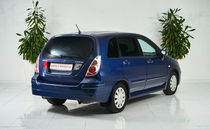 Suzuki Liana