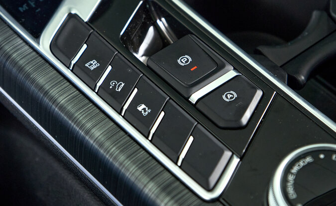 Geely Tugella