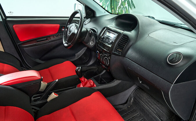 Geely MK Cross