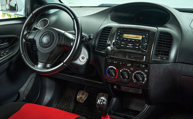 Geely MK Cross