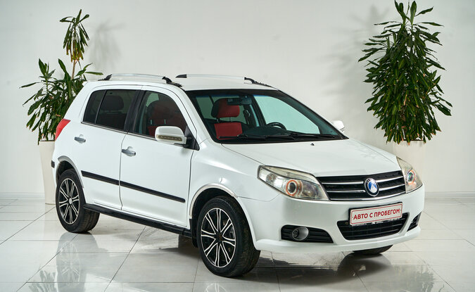 Geely MK Cross