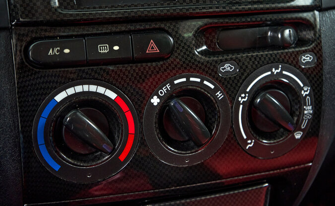 Geely MK Cross