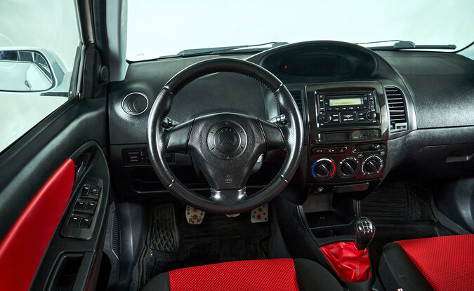Geely MK Cross