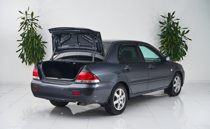 Mitsubishi Lancer