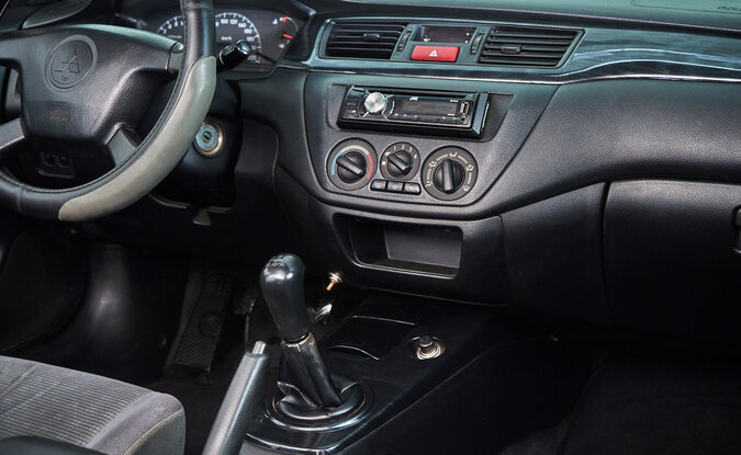 Mitsubishi Lancer