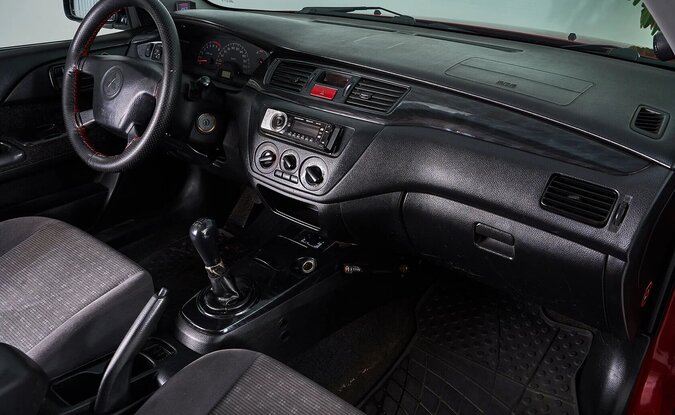 Mitsubishi Lancer