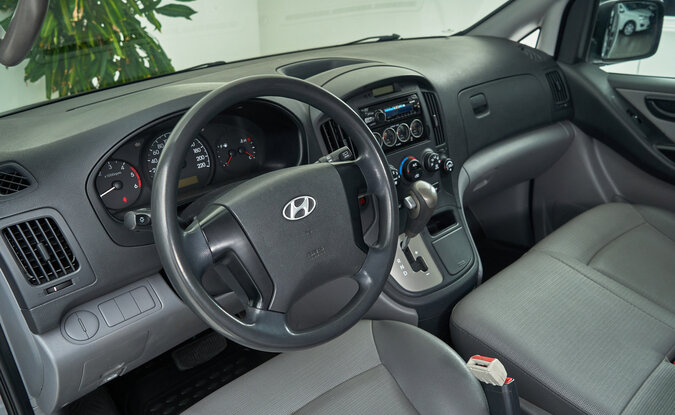 Hyundai Grand Starex