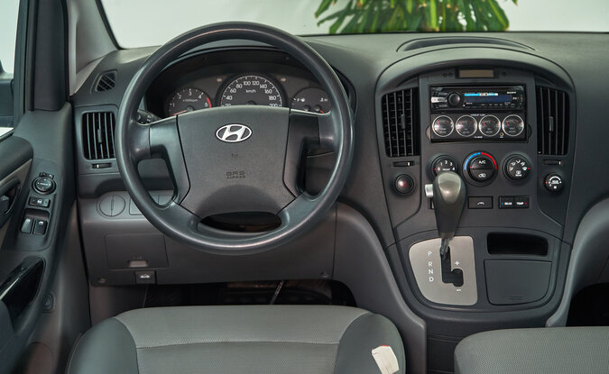 Hyundai Grand Starex