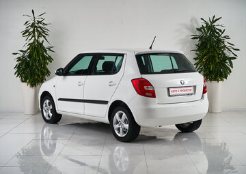 Skoda Fabia Вид 4