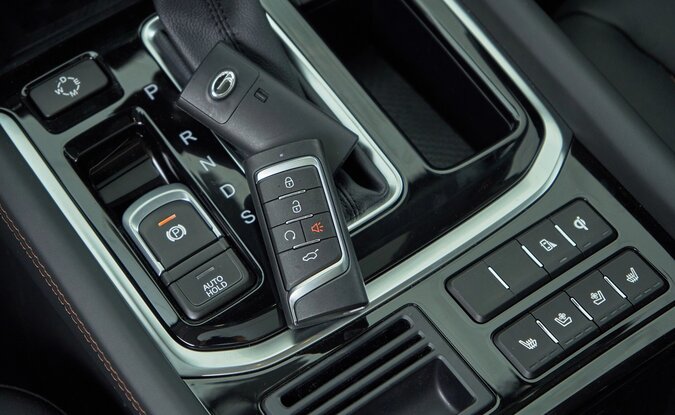 GAC GS8