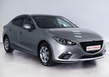 Mazda 3 Вид 1