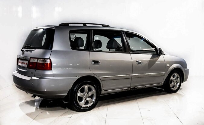 Kia Carens