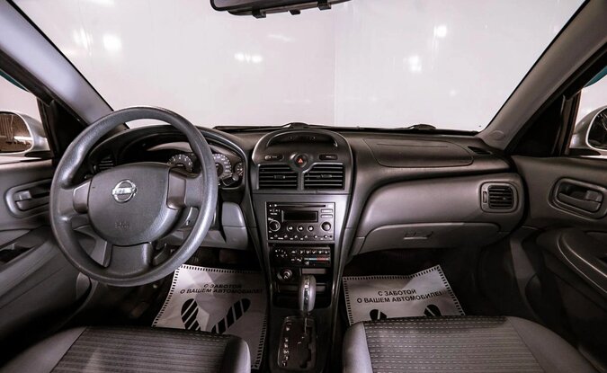 Nissan Almera