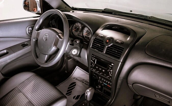 Nissan Almera