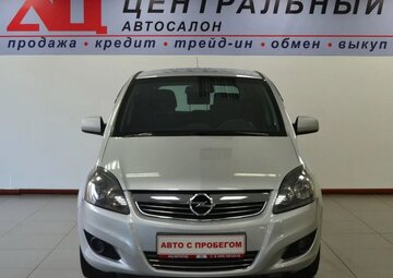 Opel Zafira Вид 2