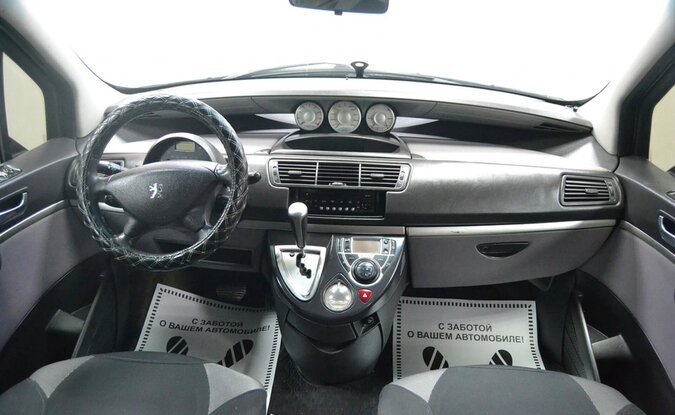 Peugeot 807