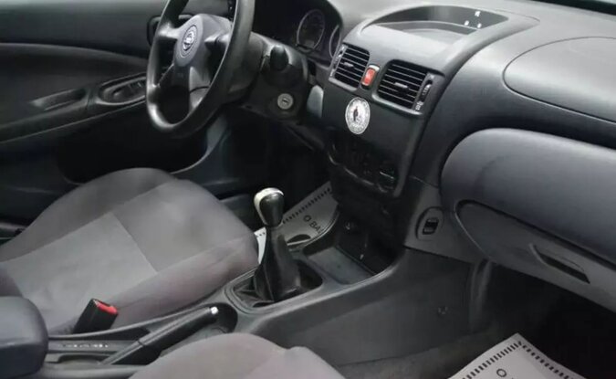 Nissan Almera