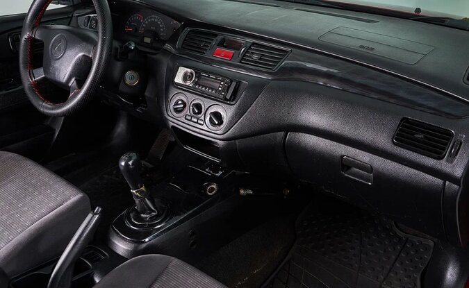 Mitsubishi Lancer