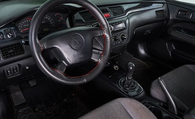 Mitsubishi Lancer