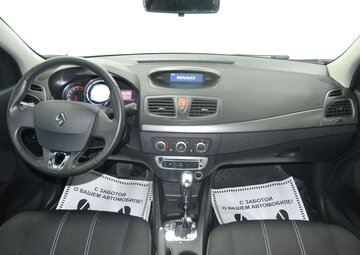 Renault Fluence Вид 5