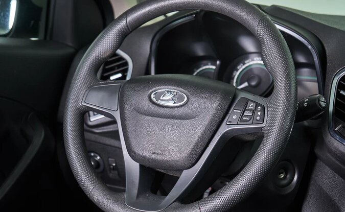 Lada XRAY